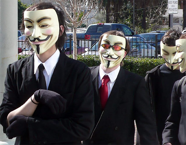 El colectivo de piratas informáticos o hackers Anonymous
