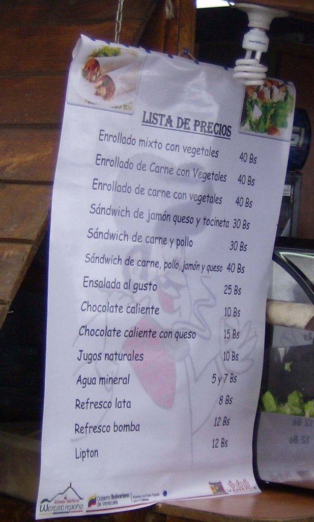 Un enrolladito de vegetales y un té = 52 Bs F por persona.
Para estos precios practicamente hay que tener los cestatickets de los magistrados-