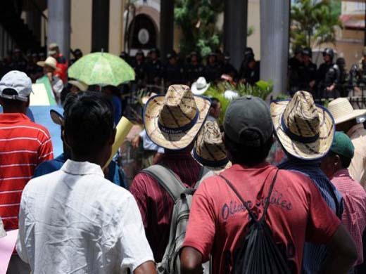 En el Bajo Aguán, en la Costa Atlántica de Honduras, viven unas tres mil familias campesinas que demandan tierras para sembrar y enfrentan la oposición armada de los terratenientes