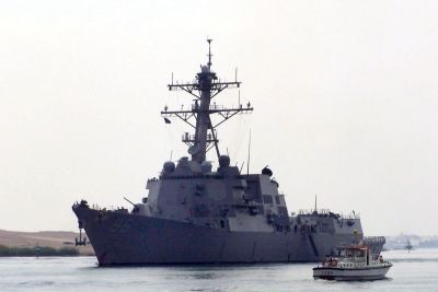Dos buques de la marina iraní atracaron en un puerto de Sudán
