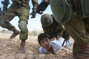 Israel viola sistemáticamente los derechos de los niños palestinos.