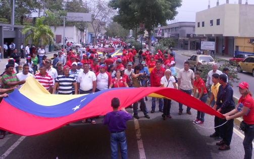 Marcha por la Av. Libertador de San Felipe por la vida y contra el latifundio