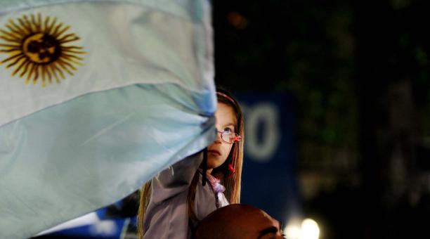 Justicia argentina despenaliza aborto a mujeres víctimas de violaciones