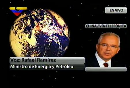 Ministro Rafael Ramirez En contacto teléfonico con VTV infomando las negociaciones desde Asia.en el Programa Dossier de Walter Martinez