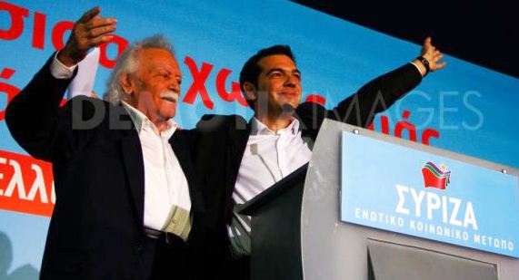 El Diputado de Syriza Manoliz Glezos héroe de la resistencia antinazi y Alexis Tsipras lider de Syriza