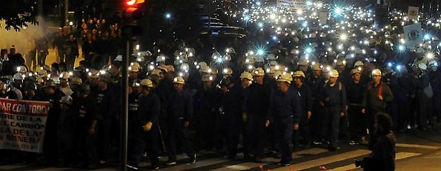 Marcha nocturna de los mineros españoles