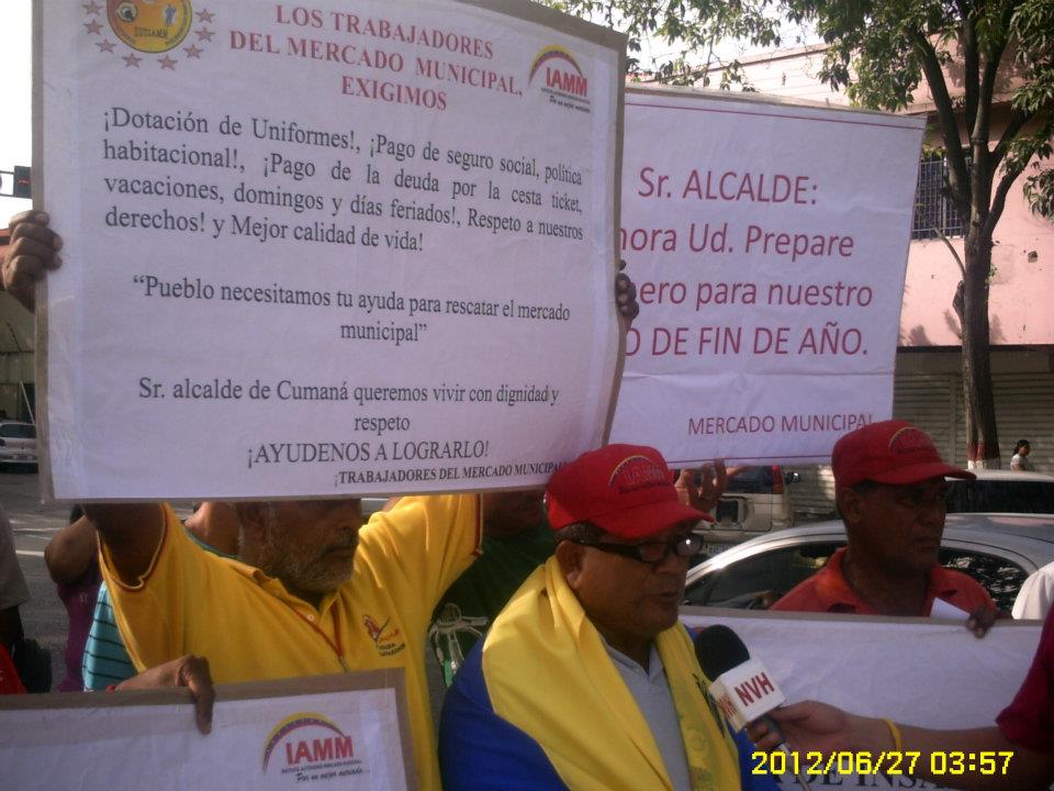 Trabajadores del mercado municipal de Cumaná protestaron una vez más