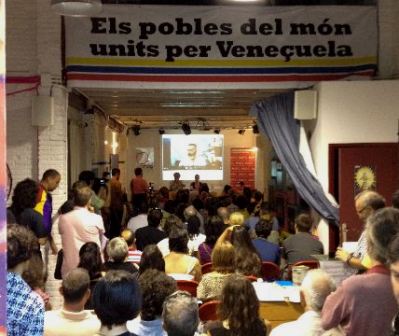 Organizaciones sociales en cataluña celebran el Natalicio del Libertador
