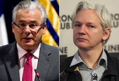 Assange y su abogado Baltasar Garzón