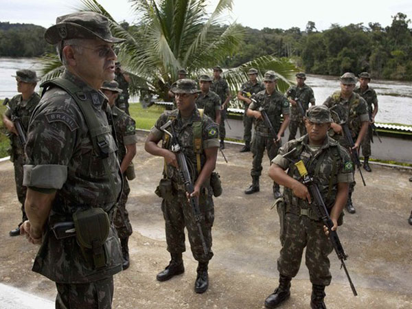 Operativo en fronteras de Brasil