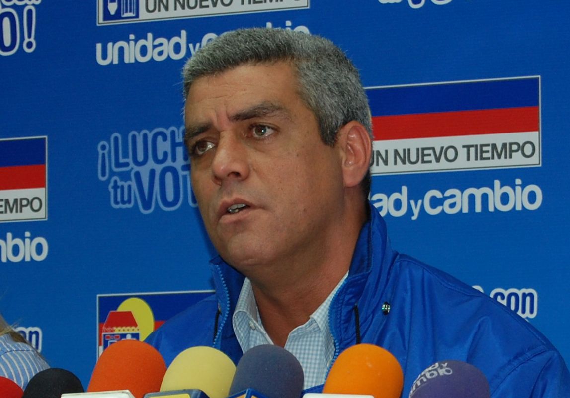 Alfonso Marquina, dirigente del partido Un Nuevo Tiempo UNT
