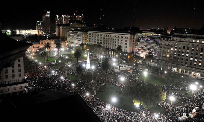 La convocatoria opositora se realizó a través de redes sociales sin una consigna puntual, sino con un cúmulo de reclamos, y agresiones verbales, contra el gobierno de Cristina Fernández