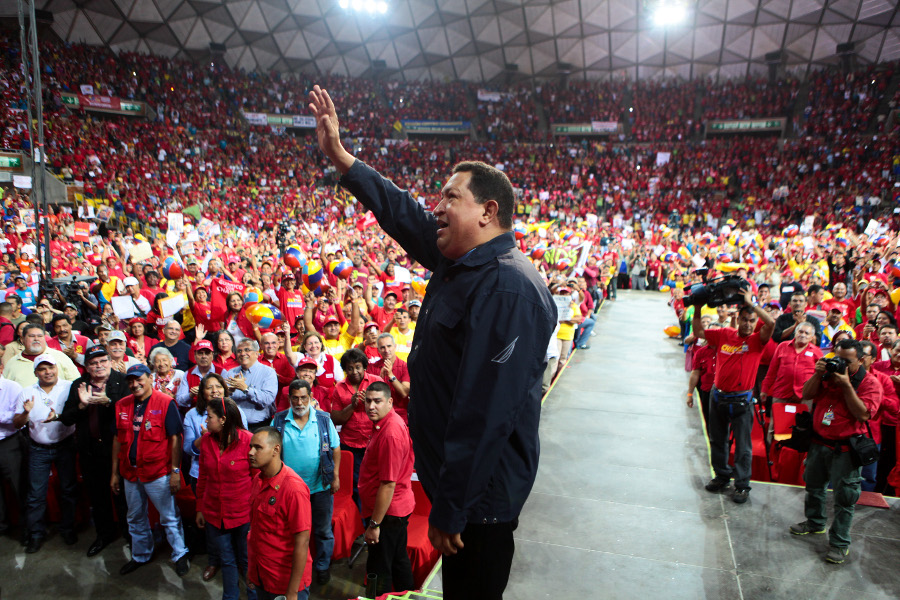 Candidato de la Patria Hugo Chávez en el Poliedro