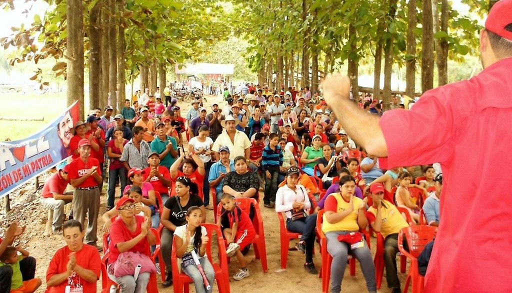 Acto campesino en Barinas en apoyo a Chávez