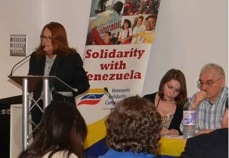 La exembajadora argentina en Venezuela y Reino Unido, Alicia Castro.
