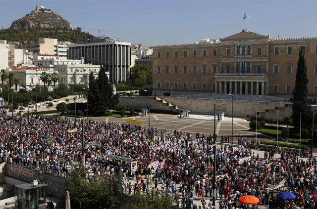 Frente al parlamento griego