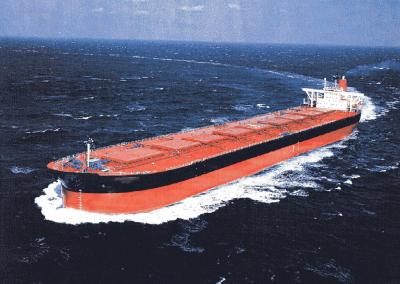 Venezuela y China estrenan buque para transporte de petróleo