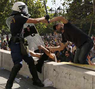 Enfrentamientos en la Plaza Syntagma