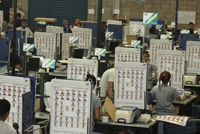 El Consejo Nacional Electoral (CNE) de Venezuela realiza este sábado la última auditoría al sistema de transmisión de votos a nivel nacional que será utilizado en las elecciones presidenciales de este domingo 07 de octubre.