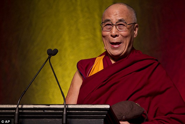 El Dalai Lama durante su discurso en la Universidad Brown