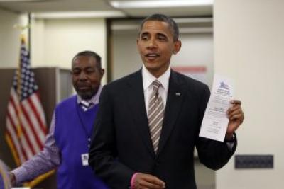 Barack Obama votó por anticipado en Chicago