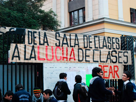 Protestas en Buenos Aires entra en su tercera semana la toma de colegios