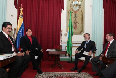 Presidente Chávez recibe al canciller de Brasil Antonio Patriota