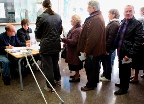 Un total de 5,4 millones de personas tienen derecho a votar hoy en Cataluña