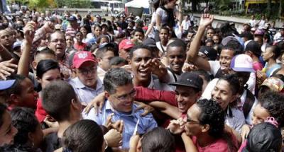 En Miranda, Elías Jaua cuenta con un 45,4% de apoyo, frente a 40,8% de Henrrique Capriles, es decir una brecha de 4,6%.