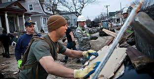 Ocupemos Wall street se ayudan con damnificados de Sandy en NY