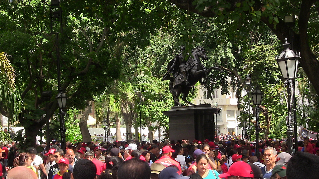Desde la Plaza Bolivar de Caracas