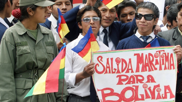 El Gobierno boliviano ratificó que acudirá a un tribunal internacional