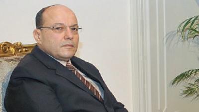 El renunciante Fiscal, Talaat Abdallah