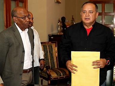 El Presidente de la Asamblea Nacional Diosdado Cabello acompañado por el Vicepresidente Aristóbulo Istúriz