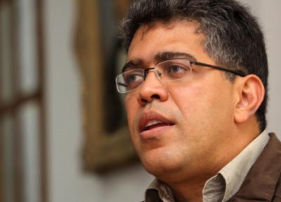 El candidato a la gobernación de Miranda por el PSUV, Elías Jaua