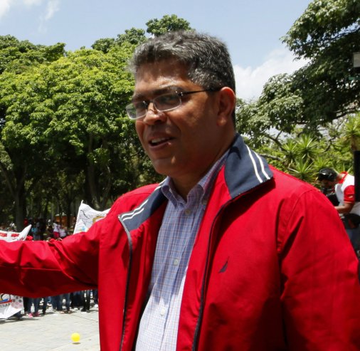 El candidato por el PSUV para el estado Miranda, Elías Jaua