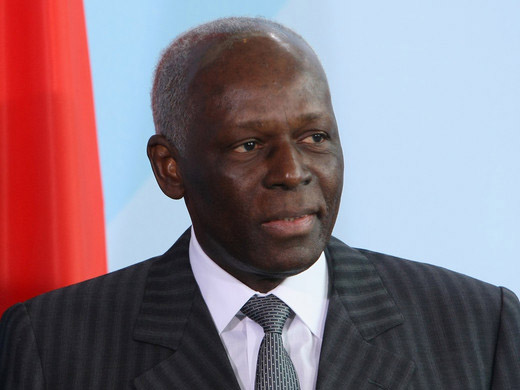 José Eduardo dos Santos y su partido Movimiento Popular de Liberación de Angola (MPLA) ganadores de las elecciones generales
