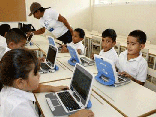 Más de 2,2 millones de niños venezolanos que utilizan el sistema operativo Canaima GNU/Linux, a través del programa Canaima Educativo.