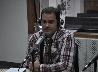 Coordinador general del Frente Nacional Patriótico Clase Media Socialista, Capitán Carlos Hurtado. 