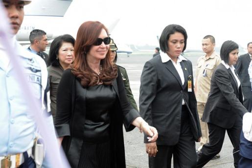 Luego de su participación en la Cumbre de energía Cristina Fernández viajó a Indonesia