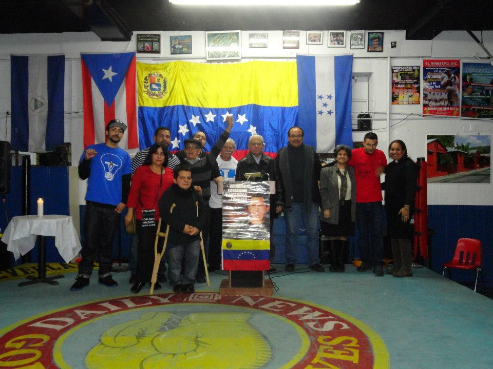 Líderes comunitarios junto a los Diplomáticos Venezolanos en el Bronx