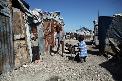 Haitianos siguen sufriendo estragos del terremoto, a tres años del desastre natural.
