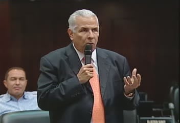 Leomagno Flores, diputado de AD