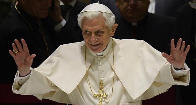 Benedicto XVI en sus primeras declaraciones públicas tras anunciar su renuncia
