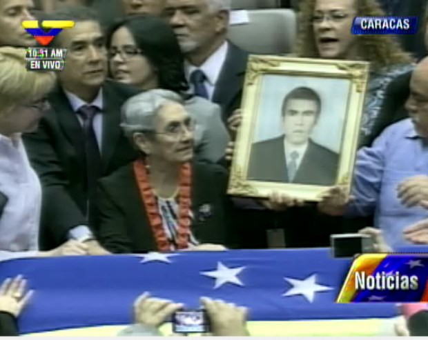 En un acto emotivo en la Asamblea Nacional, se le rinde tributo al líder estudiantil, quien fue torturado, asesinado y desaparecido hace 40 años durante el gobierno de Rafael Caldera