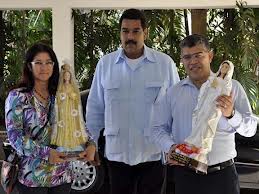 el vicepresidente ejecutivo, Nicolás Maduro; el canciller venezolano, Elías Jaua, y la procuradora general, Cilia Flores, en La Habana, Cuba