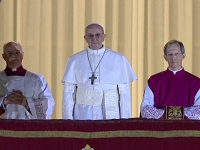 El Papa Francis se presenta ante el mundo