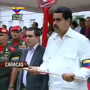 Presidente Maduro entregó Espada de Bolívar a Guardia de Honor Presidencial