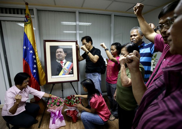 Filipinos sintieron la pérdida del Comandante Chávez
