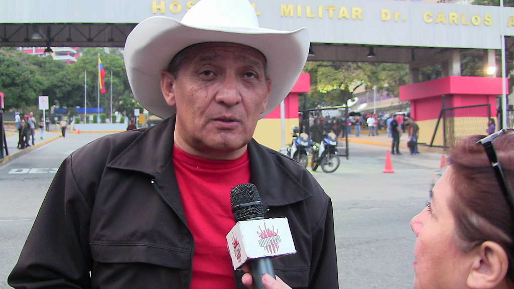 José Padrino, quien  vino de Zaraza, declaró frente al Hospital militar Dr Carlos Arvelo